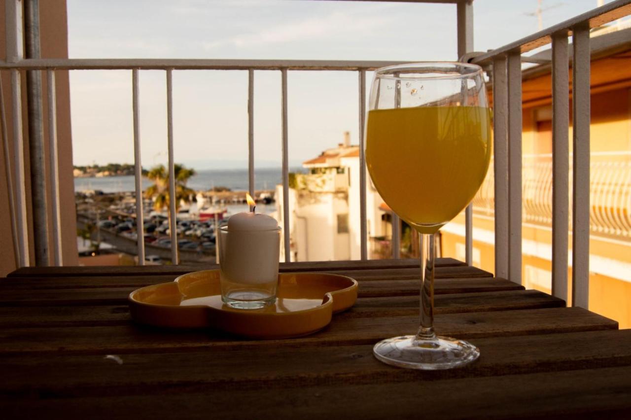 Casa Vacanze Caramagna アーチ・カステッロ エクステリア 写真